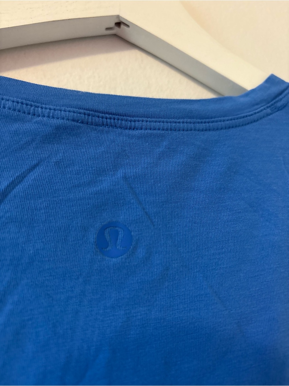 Lululemon Cates Tee - Picture 3 of 7